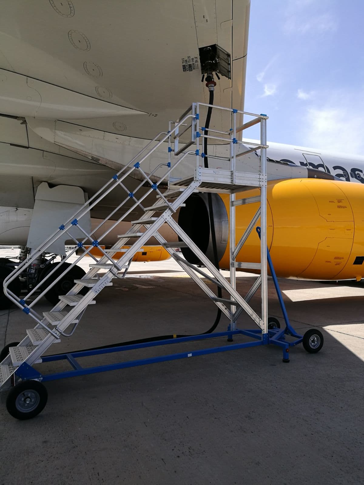 Arbetsplattform på hjul